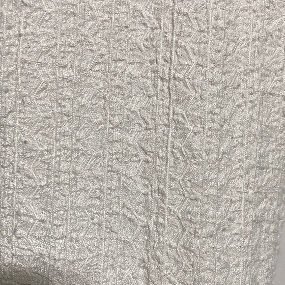 B.P Cropped Ivory V Neck Button with Loop Closure Short Sleeve Top Womens 3X - Picture 6 of 12